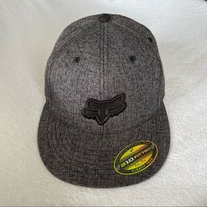 Fox Fitted Heathered Black & Grey Hat